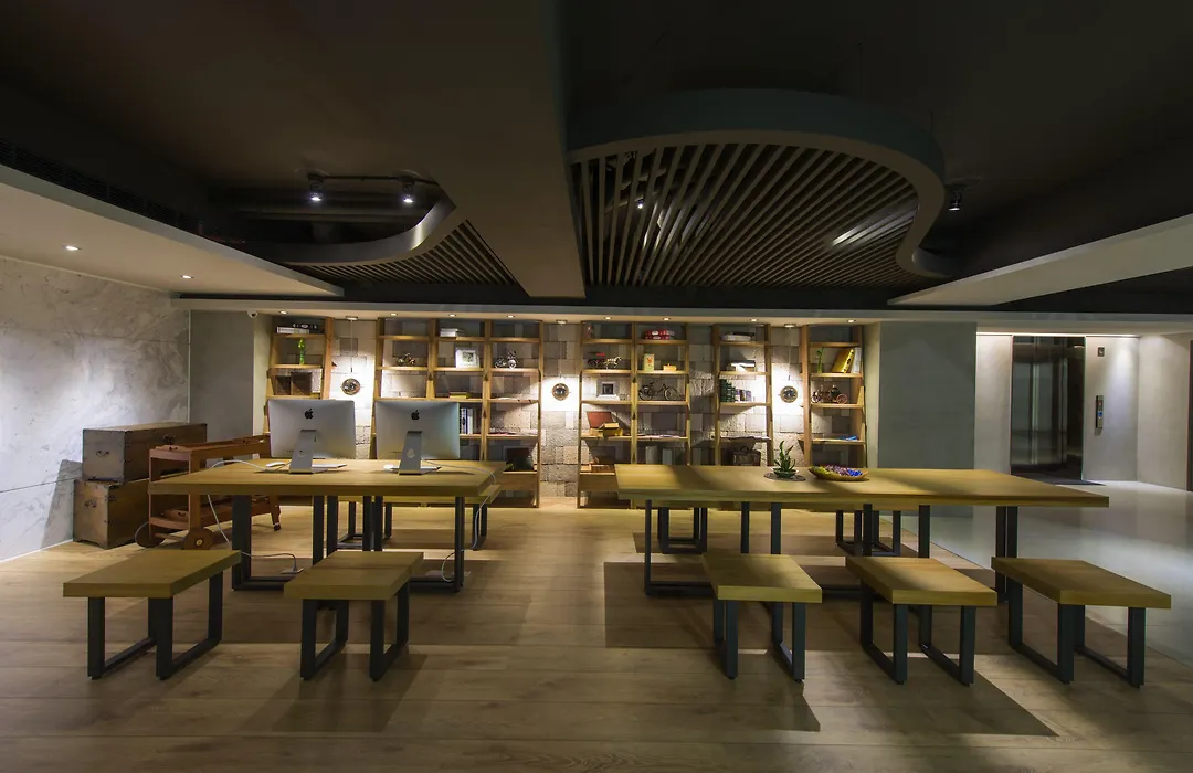 Simple + Hotel-1